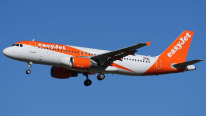 easyjet flight u24429 emergency